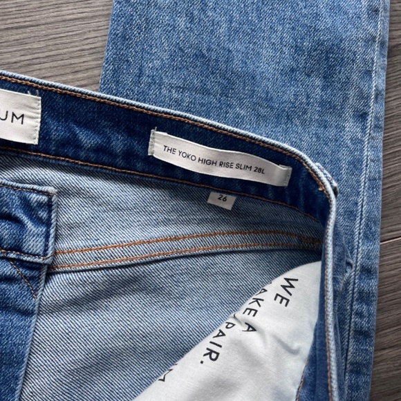 Denim Forum Blue Jeans - Picture 3 of 3